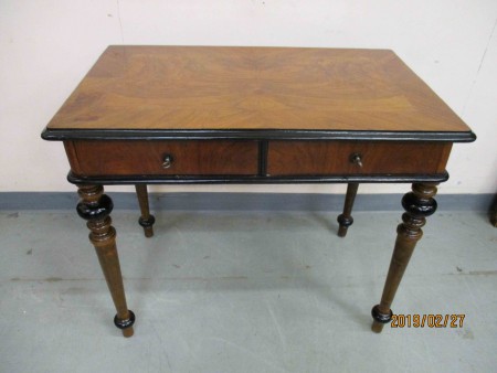 6501-Psaci stolek damsky orech 1900   89 x 56 cm V - 75 cm  -  PRODANO